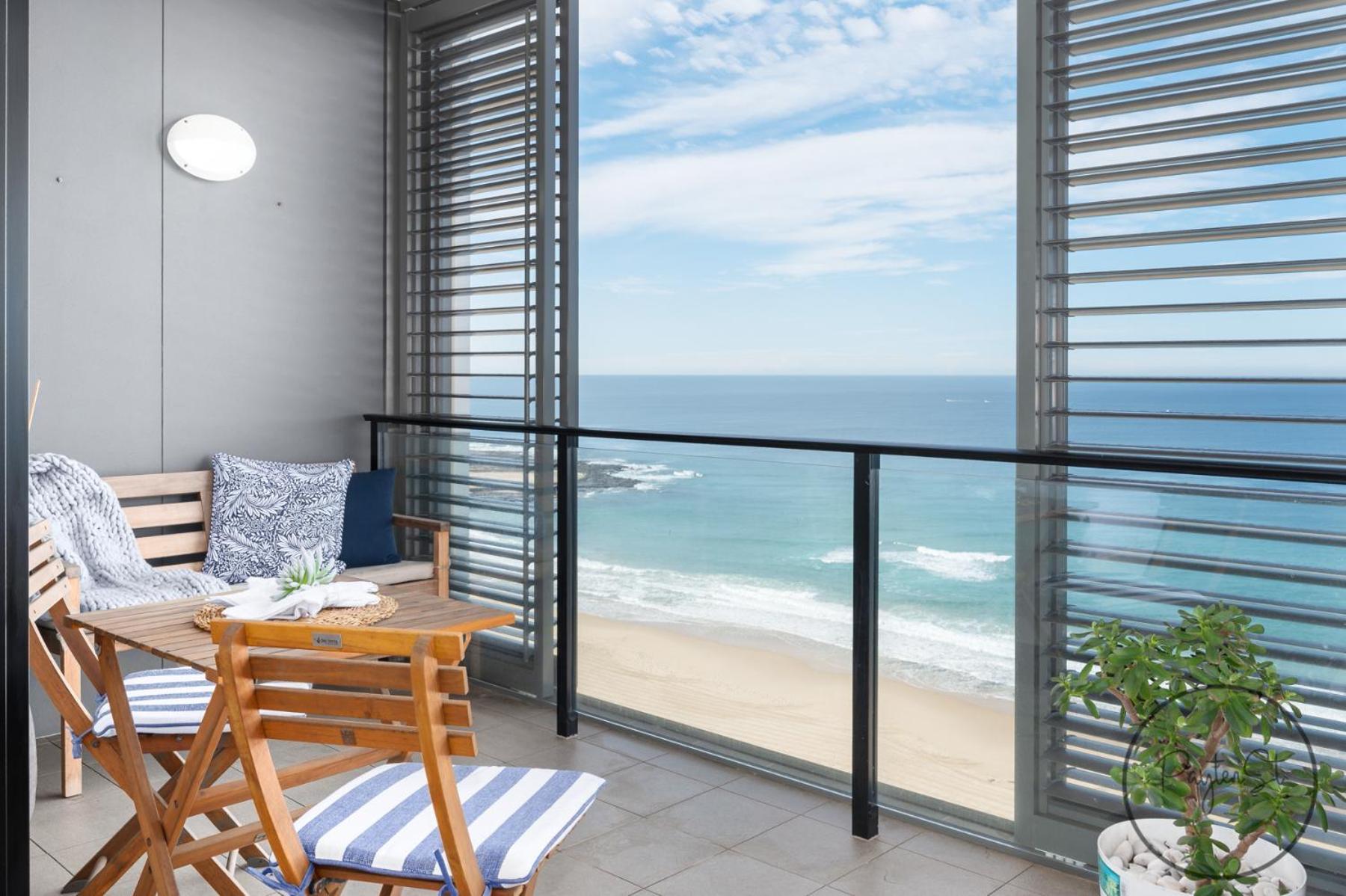 Apartment Beachfront Beauty - Wifi Included Newcastle